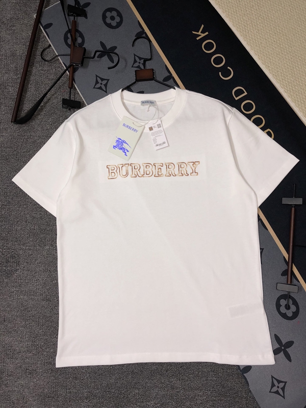 ブランドTシャツ正面デザイン